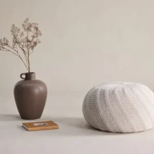 Beistellhocker Avio – Runder Hocker in Strickoptik Offwhite (Ø 45 cm)