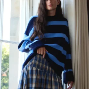 Cashmere Wool Crew Neck Jumper in Navy & Blue Stripe